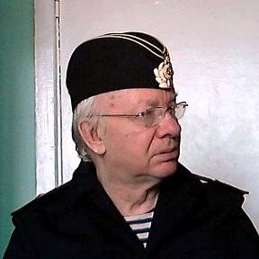Фотография "1987 год. Хабаровск, начальник цеха радиотехнического и связи дивизии речных кораблей"