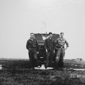 Фотография "Граница, я с бойцами, лейтенант, слева Турция, справа СССР, 1992"
