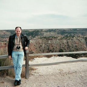 Фотография "На фоне каньона в Техасе - январь 2008 г."