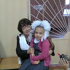 Фотография "я с внучкой в первый клас!!!!"