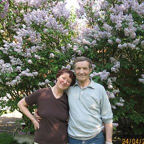 Фотография "Мы с мужем в нашем огороде"