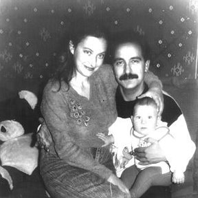 Фотография "Мы с Галей и Сашенькой 1992 г."