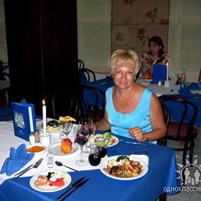 Фотография "Скромный ужин на отдыхе 2007 г."