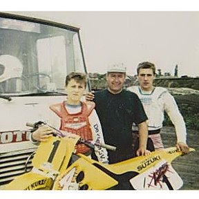 Фотография "С отцом и братом Борисоглебск 1995г " Золотое время ""