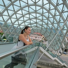 Фотография "Тбилисский пешеходный мост. МОСТ МИРА"