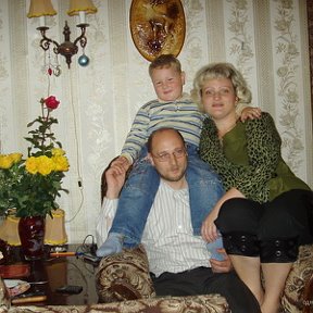 Фотография "С женой Ириной и сыном"