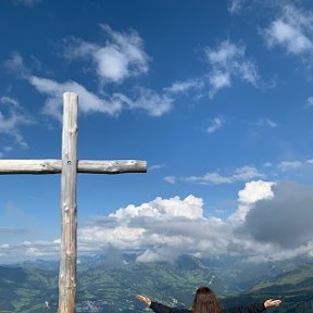 Фотография "Швейцария....дотронуться руками до облаков"