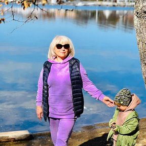 Фотография "На прогулке с внуком"