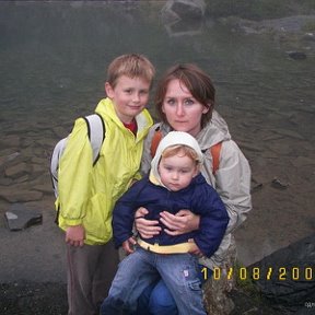 Фотография "С сыном и дочерью во время летних каникул 2007 г"