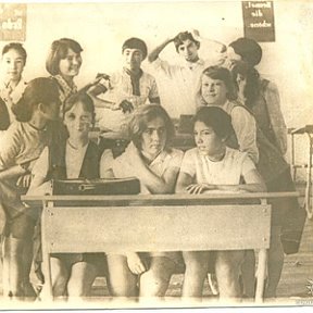 Фотография "Бахт,школа №1 10 В класс 1976год."