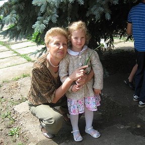 Фотография "Со внучатой племянницей- Лилей"