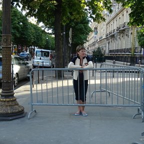 Фотография "Елисейские поля и Я в сланцах"