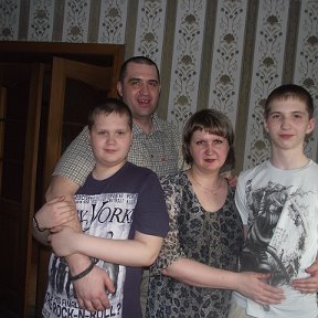 Фотография "Моя семья: жена Лиза и дети Егор и Данил)))"