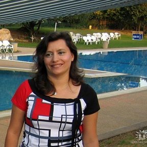 Фотография "это я возле бассейна у нас в кибуце Хагошрим."