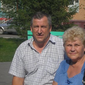 Фотография "романюк  наташа и вася г,рудный 20,08,2012"