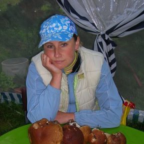 Фотография "Тверская область, белые грибы и я (сверху)"