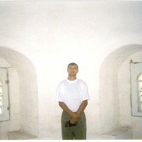 Фотография "крепостные стены монастыря и я"
