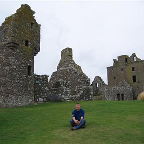 Фотография "Шотландия, замок Dunnotar, который брал осадой William Wallace, где была королева Mary Queen of Scots, король James VI  и где снимался фильм "Гамлет" с Мэлом Гибсоном."
