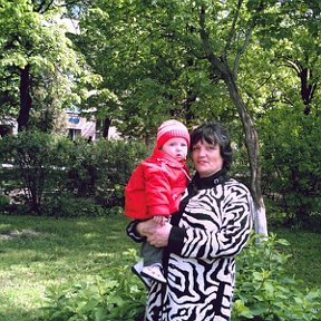 Фотография "Я и внучка 
9,05,2008"