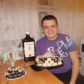 Фотография "Любимая жена приготовила праздничный ужин)))))))))))))"