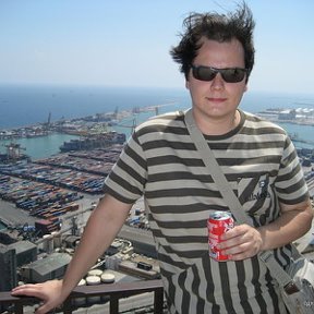 Фотография "типа ветер сильный, ну а так это я ) ... Лето 2007"