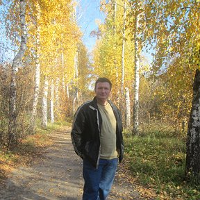 Фотография "Это я иду по осенней тропинке в парке в пригороде г. Воронеж."