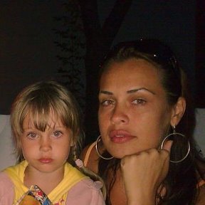 Фотография "Я и дочь Ируся, Крым 2008"