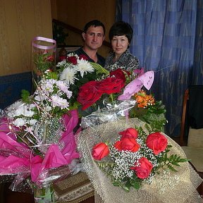 Фотография "Я и мой любимый муж, май 2009, Челябинск, наш дом"
