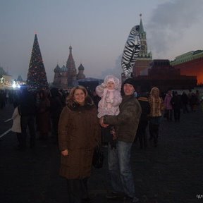 Фотография "Я, муж-Виталий, доча-Дарья. Мы в Москве"