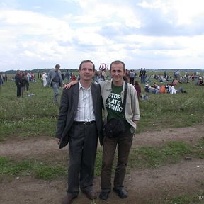 Фотография "Я с сыном Дмитрием. Макс 2003 в Жуковском."