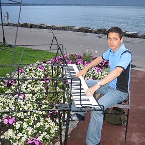 Фотография "Montreux, Lake of Geneva, Switzerland (summer 2006)"