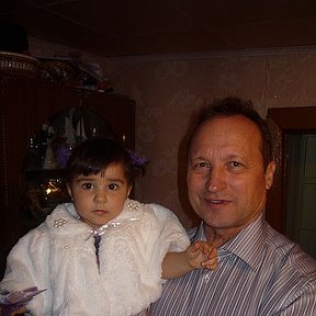 Фотография "я с младшей внучкой Аминой"