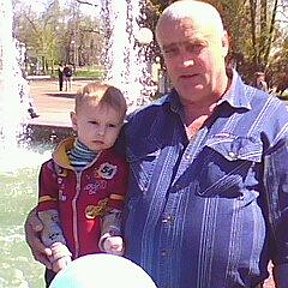Фотография "С внуком Кирюшкой в парке."