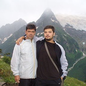 Фотография "Домбай, август 2009, с сыном"