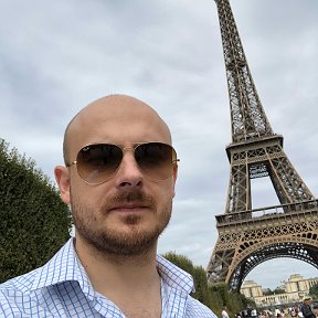 Фотография "https://www.instagram.com/p/Bl0sAfsASdn/?igref=okru
#paris #vacation #effiletower"