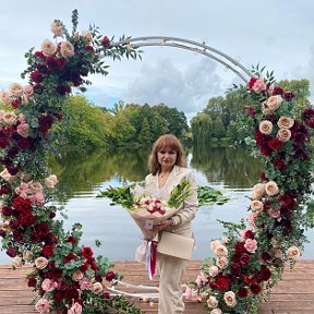 Фотография "На свадьбе у друзей, и конечно же с букетом из  зефира ❤️"