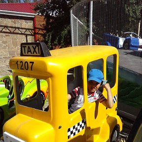 Фотография "Такси по г.Судак 150 руб.
мой любимый сыночек!"