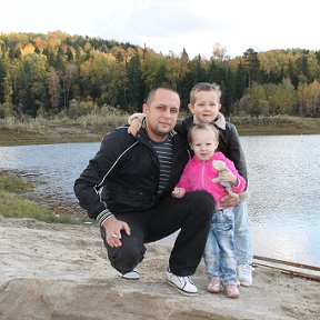 Фотография "2012г.       С сыном и дочкой."