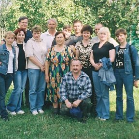 Фотография "Встреча выпусников 1983 года,в центре классный руководитель Екатерина Владимировна Кочина"