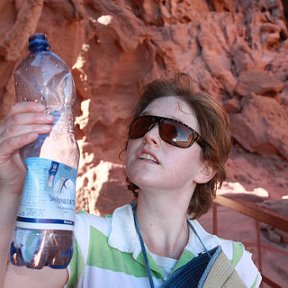 Фотография ""Рекламирую" воду в Эйлатских горах... 
March 2009"