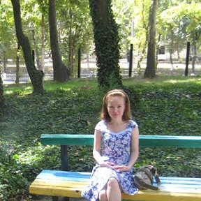 Фотография "Ташкент, в парке на скамеечке.."
