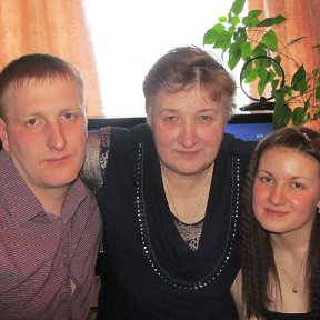 Фотография "это моя семья сын Николай  и невестка Надежда 18.02.2013 год"