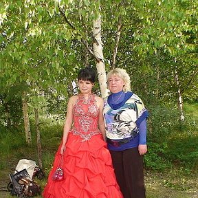 Фотография "Я с доченькой на выпускном 2009 год."