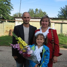 Фотография "Я с женой Мариной и дочкой Светой 1 сентября 2006 года"