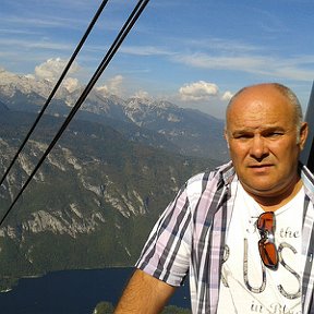 Фотография "Словения  09.2011г. оз. Бохинь. Юлианские  альпы."