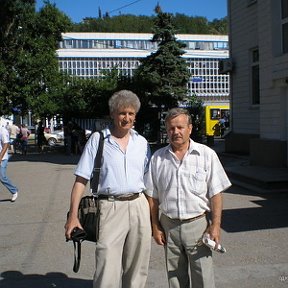 Фотография "Я с Савченко Володей (Севастополь, автовокзал, лето 2008 г.)"