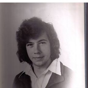 Фотография "10 класс 1977г. перед выпускными экзаменами, фото на виньетку класса."