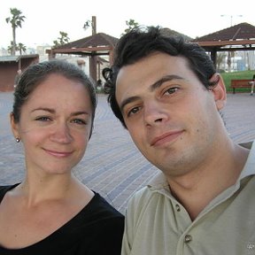 Фотография "вышли с женой на набережную, апрель2008 "