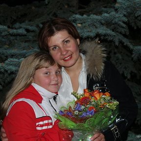 Фотография "после концерта 2008г. Академгородок. На фото я и Машуля."