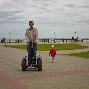 Фотография "Уезжаю от девочки в красном."